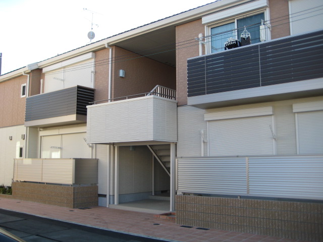 閑静な住宅街の新築ハイツ♪♪2人入居可能♪♪新婚様オススメ☆☆ペット飼育可能♪♪ご好評につき満室になりました。写真