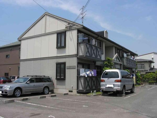 閑静な住宅街に建っております♪♪大通りから一本入った所にあるので、静かでございます♪♪満室御礼写真